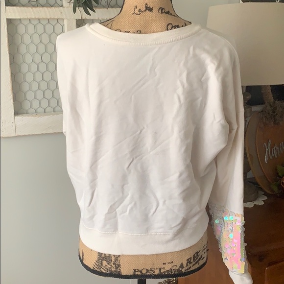 New York and company white sweatshirt type sweater - Picture 3 of 4